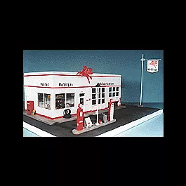 1940s Service Station w/Gas Island -- Mobil