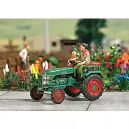 1953 Kramer KL 11 Farm Tractor with Figures - Assembled -- Green, Red