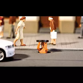Animated Sewer Worker -- 12-16V AC