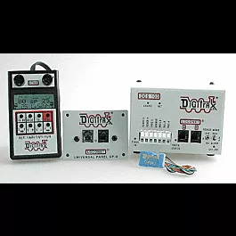 DCC Starter Sets -- Chief II Premium Set 5 Amps w/DT300 Throttle, DH142 & UP3 Panel