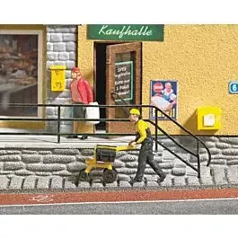 German Post Letter Carrier - Action Set
