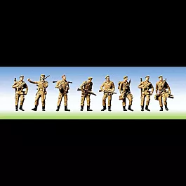 Military - US/NATO Post-1945 - Figure Set pkg(8) -- Soldiers on the March