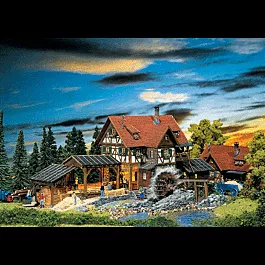 Sawmill - Assembled -- 13-1/2 x 7-7/8 x 5-11/16"34.5 x 20 x 14.5cm