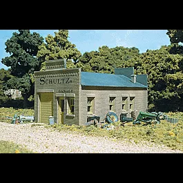 Woodland Scenics DPM Landmark Structures(R) -- Schultz's Garage - Kit - 3 x 4-3/4"7.7 x 12.2cm